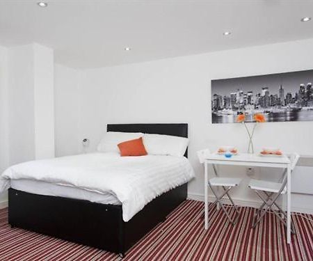 บราวน์ฮิลล์ เฮาส์ อพาร์ตเมนต์ Apartment ลีดส์ ภายนอก รูปภาพ