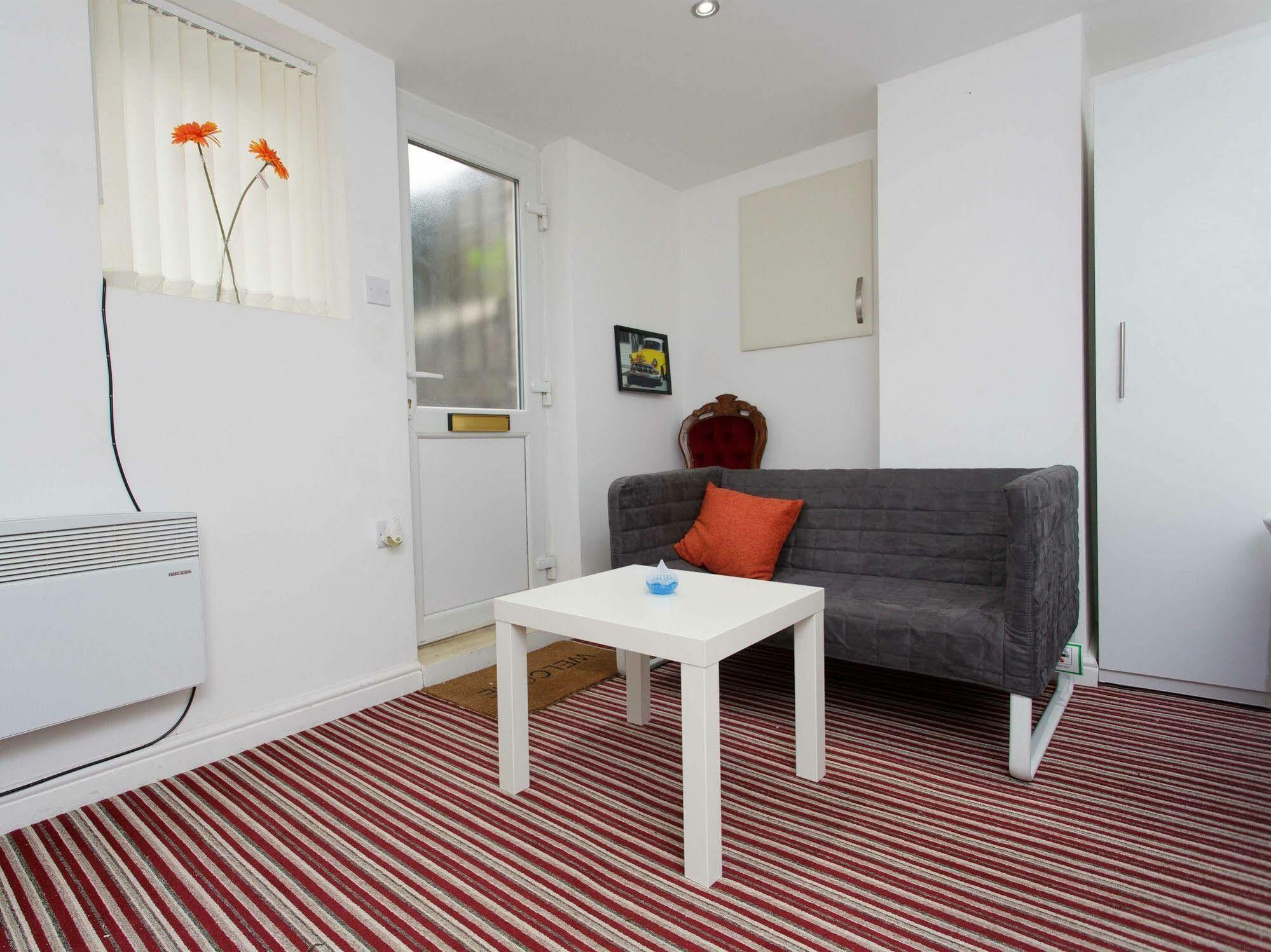 บราวน์ฮิลล์ เฮาส์ อพาร์ตเมนต์ Apartment ลีดส์ ภายนอก รูปภาพ