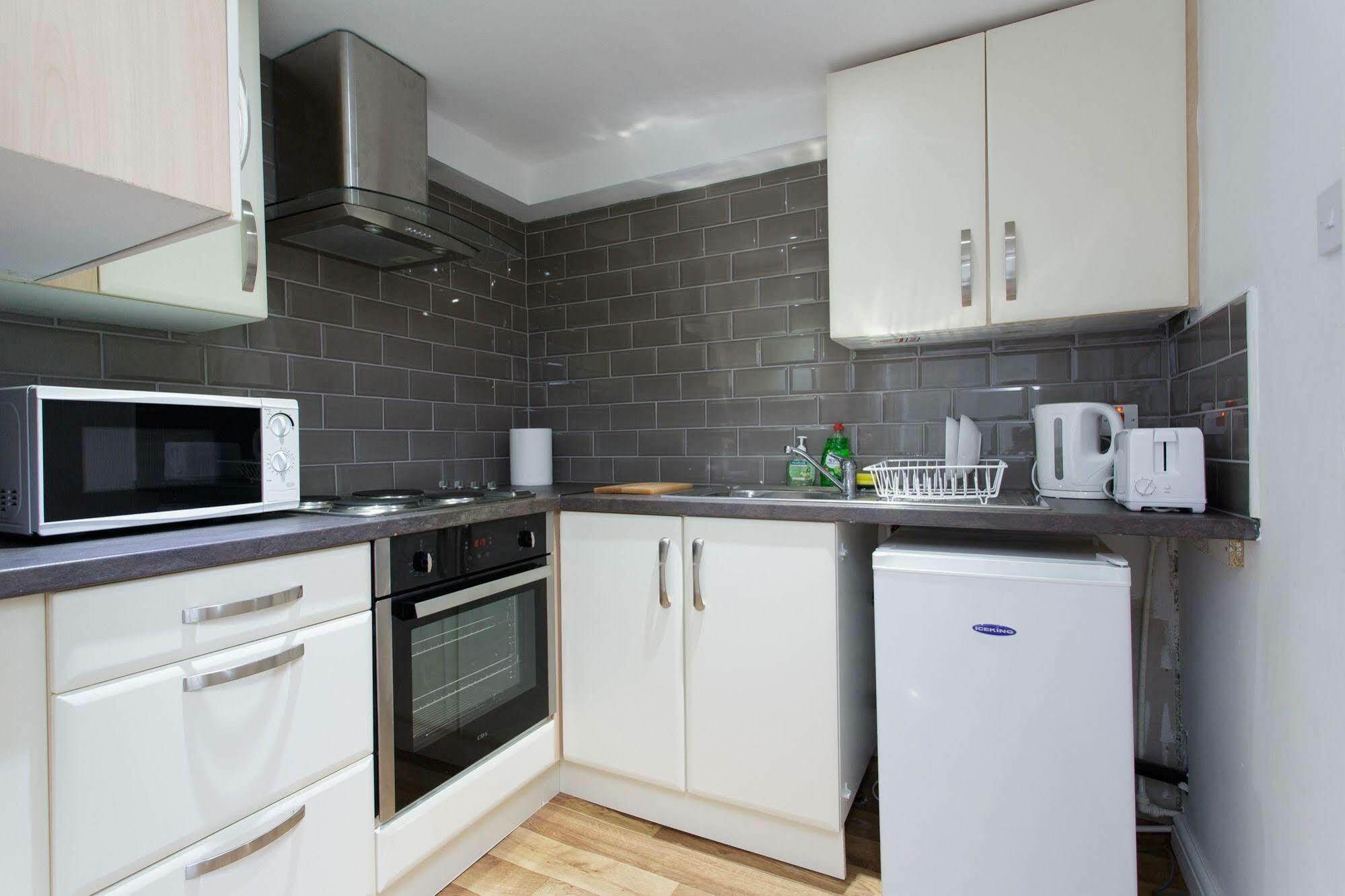 บราวน์ฮิลล์ เฮาส์ อพาร์ตเมนต์ Apartment ลีดส์ ภายนอก รูปภาพ